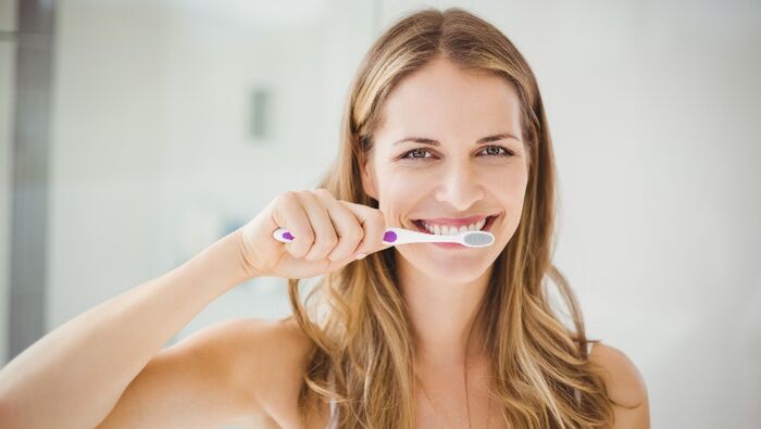 Как сохранить здоровье зубов?, ДентаЛюкс